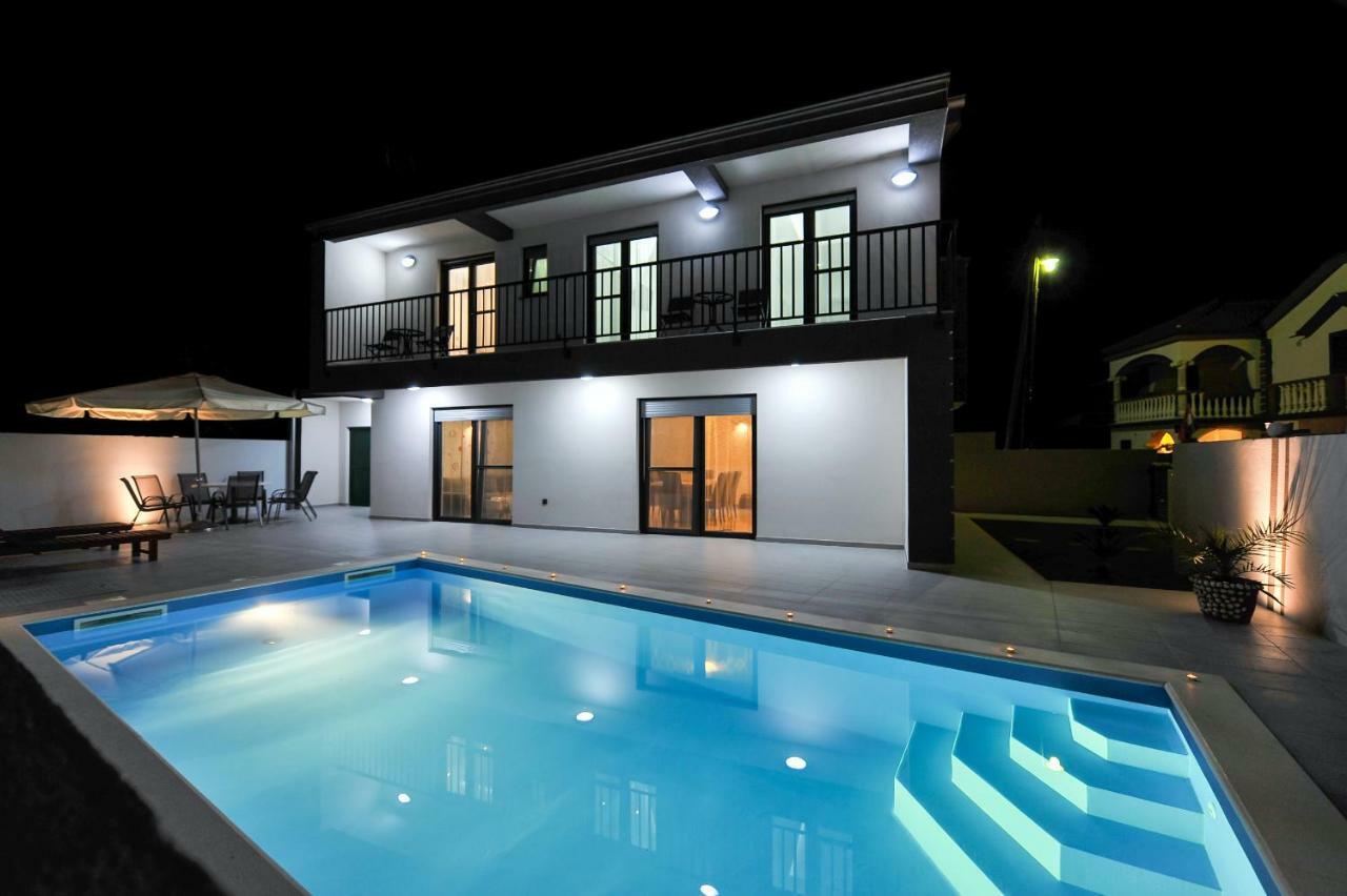 Villa Lily Zadarvillas Privlaka  Kültér fotó
